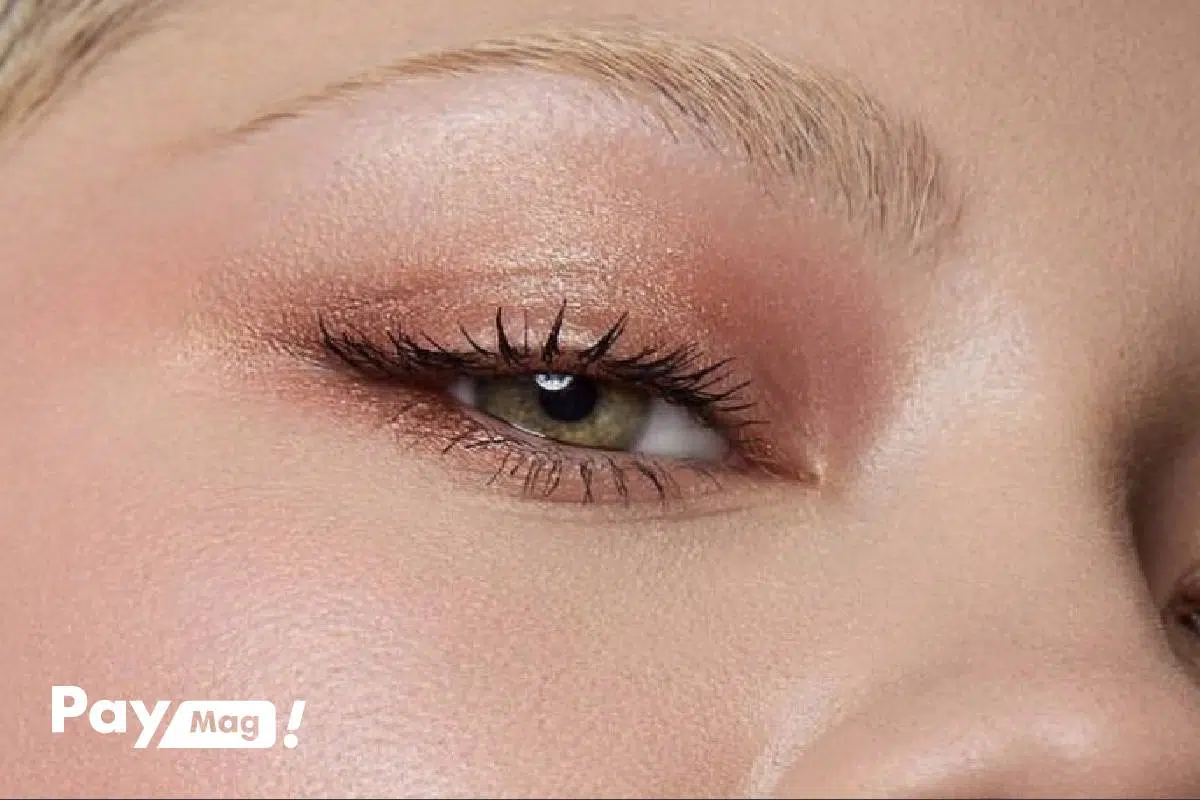 سایه چشم ساده دخترانه