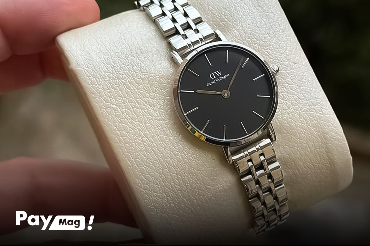 ساعت دنیل ولینگتون زنانه نقره‌ای صفحه مشکی اسمال DW-4464-28-L
