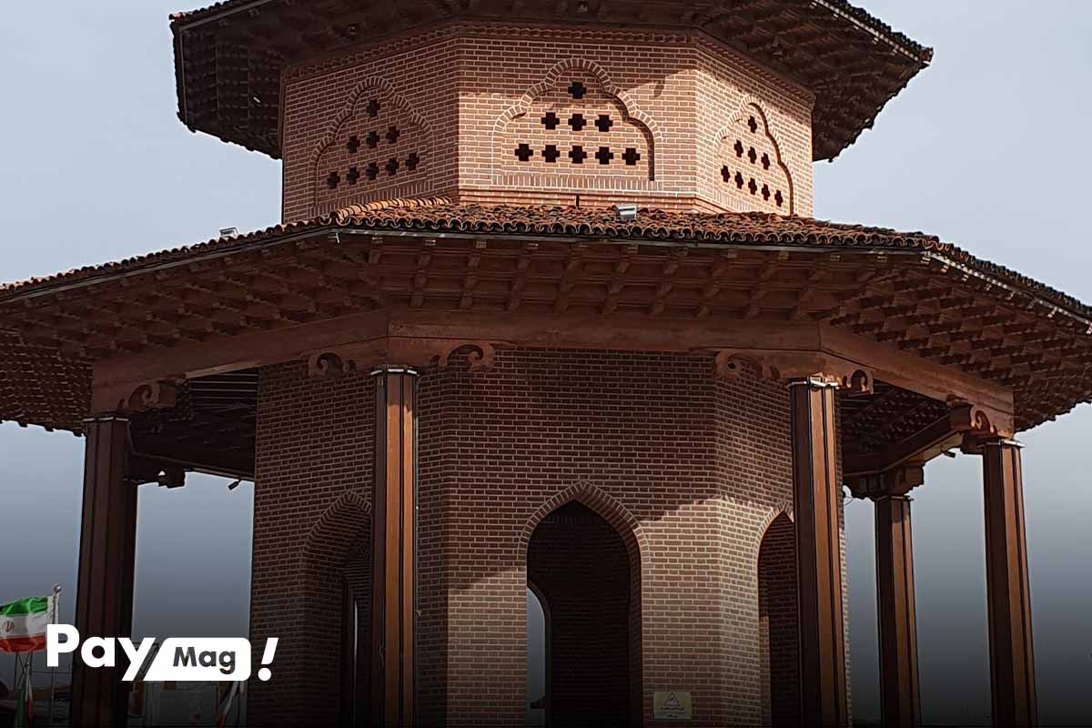آرامگاه میرزا کوچکخان در میان جاهای دیدنی رشت