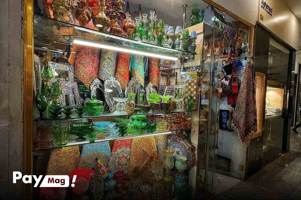 مجتمع تجاری شرق زیست در میان مراکز خرید مشهد