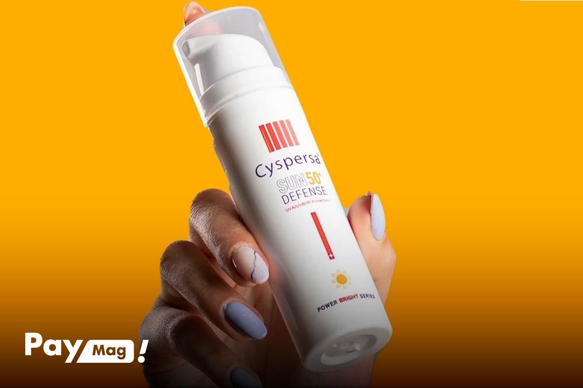 ضد آفتاب فلوئیدی سیسپرسا مدل Sun Defence با SPF50 مناسب انواع پوست