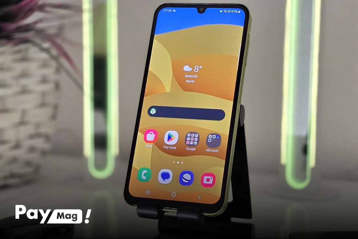 گوشی iPhone 17e