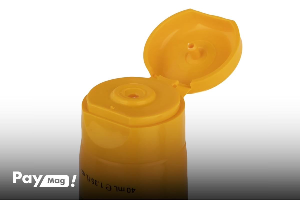 کرم ضد آفتاب SPF50 بی رنگ و ضد لک لافارر La’farrer